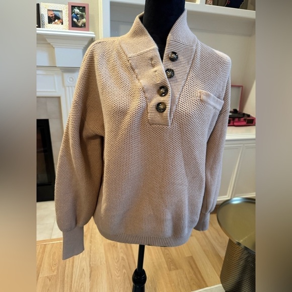 Lunya Cottonsilk Pocket Henley - Picture 2 of 5